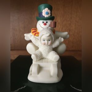Snowbabies figurine